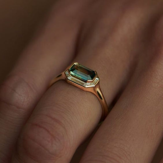 Green Zirconia Fine Gold Ring