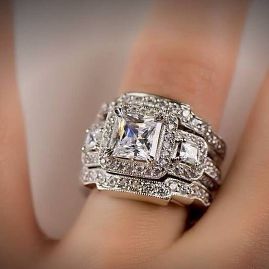 Spark Silver Ring