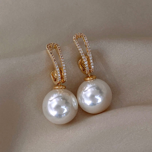Elegant Pearl Earrings With Zirconias