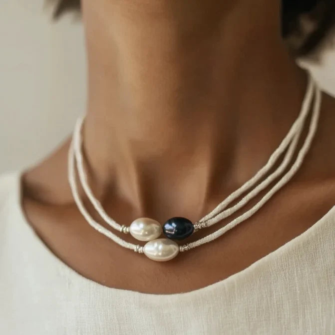 Vintage Black & White Pearl Necklace